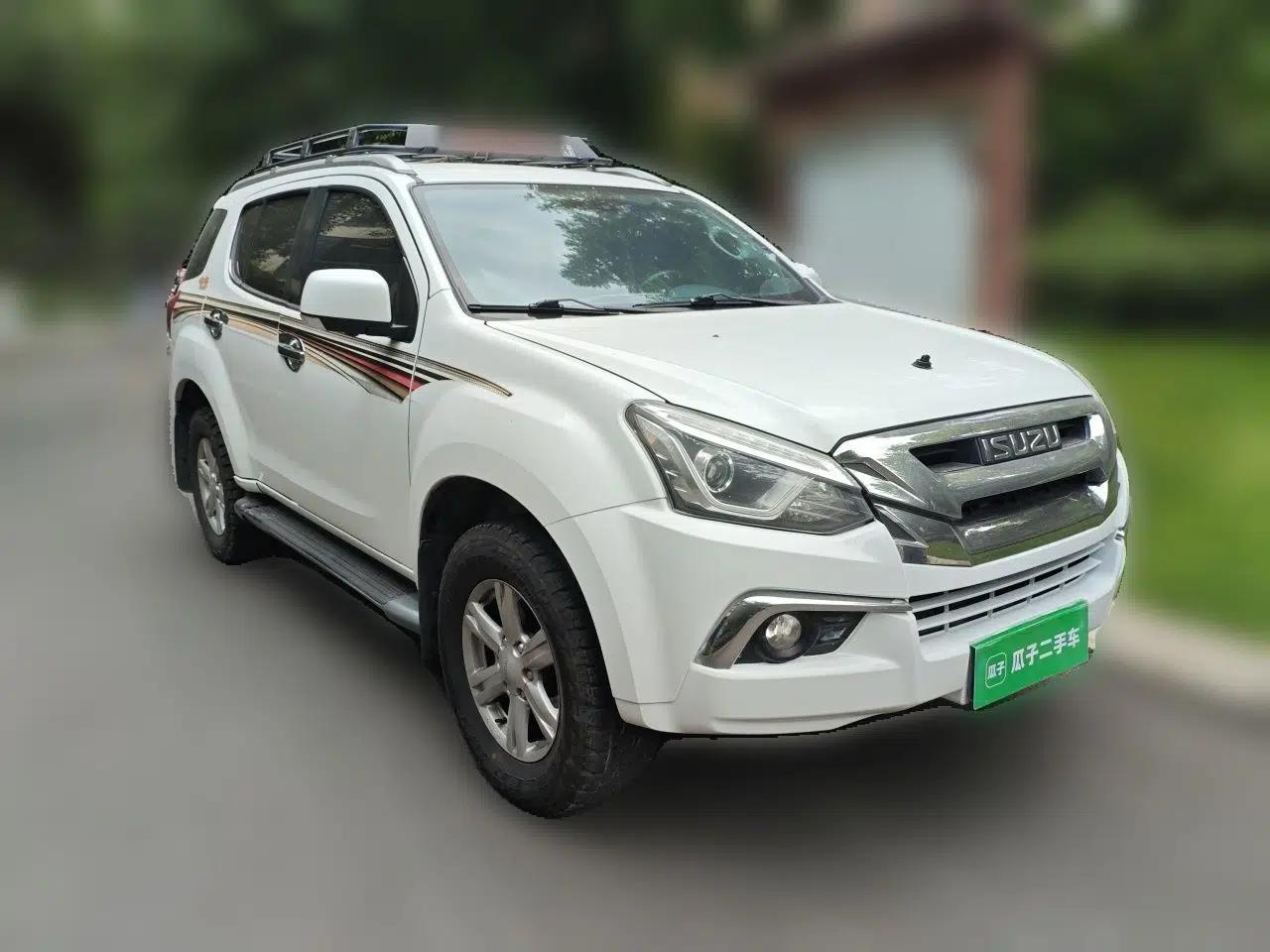 Isuzu mu-X 2018 3.0T Diesel Automatic 4x4 X-POWER Edition 5 Seats — миниатюра 3