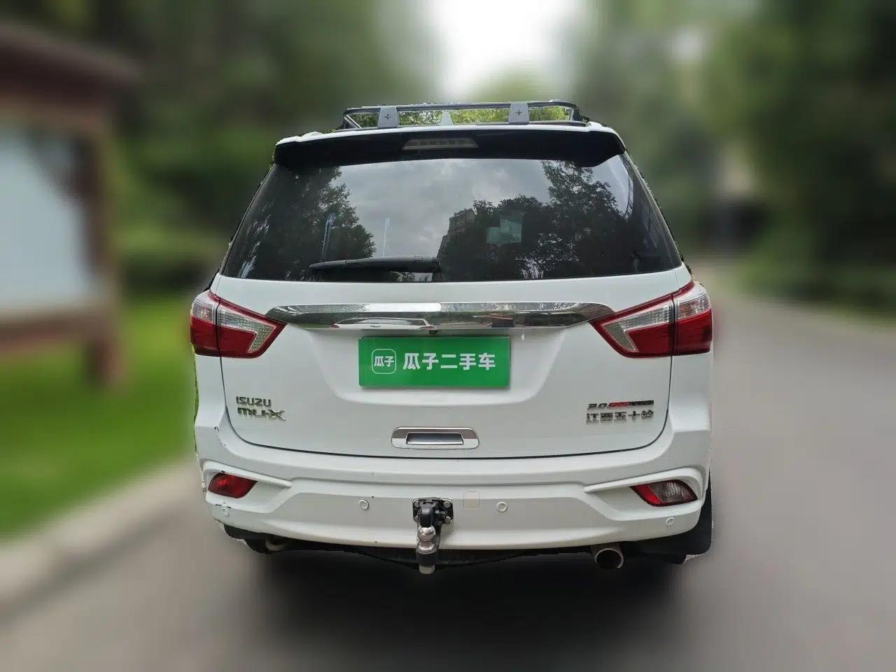 Isuzu mu-X 2018 3.0T Diesel Automatic 4x4 X-POWER Edition 5 Seats — миниатюра 5