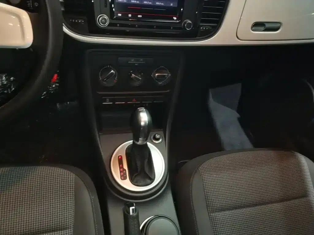 2015 Volkswagen Beetle 180TSI — миниатюра 14