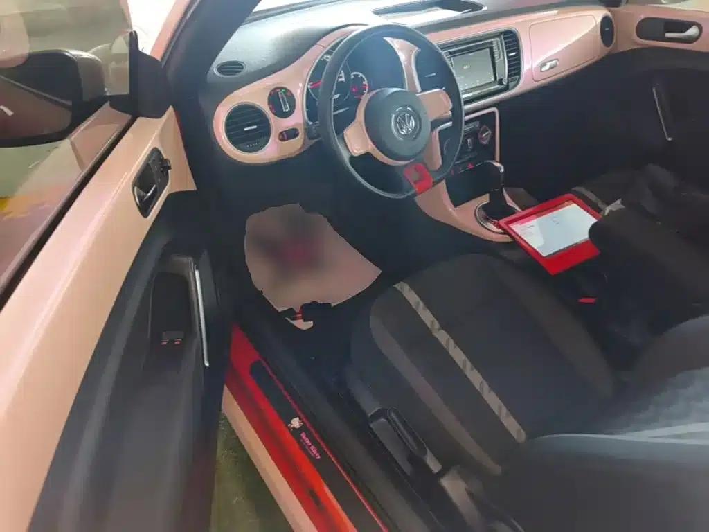 2018 Volkswagen Beetle 180TSI Comfortline — миниатюра 16