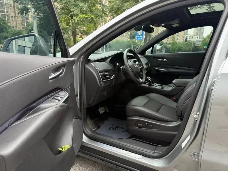 Cadillac XT4 2023 28T 2WD Fashion Edition — миниатюра 8