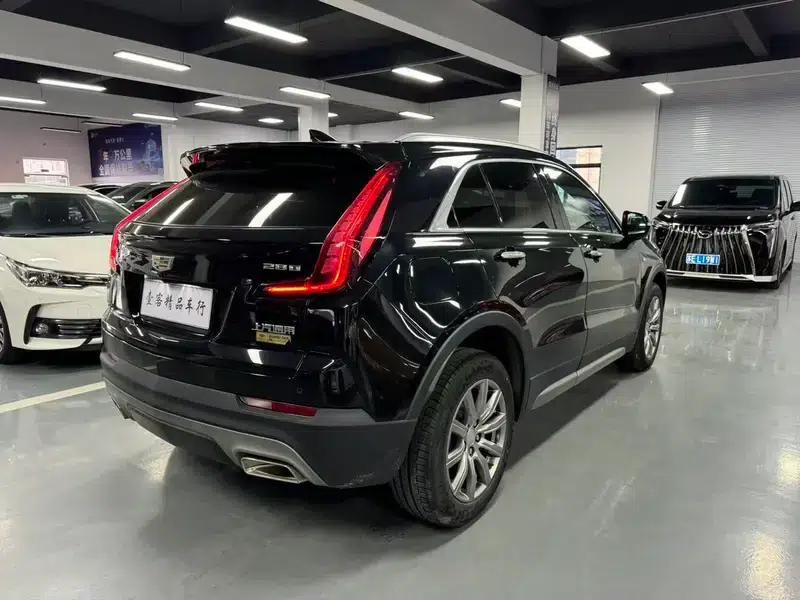 2021 Cadillac XT4 28T Two-Wheel Drive Luxury — миниатюра 6