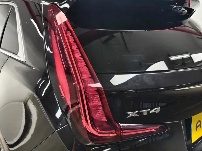 2022 Cadillac XT4 28T Two-Wheel Drive Luxury — миниатюра 13