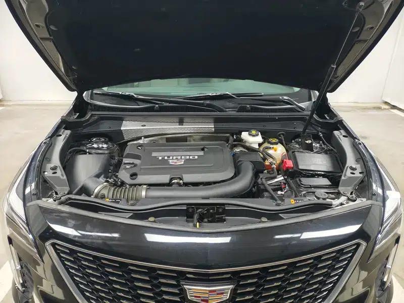 2022 Cadillac XT4 28T Two-Wheel Drive Luxury — миниатюра 10