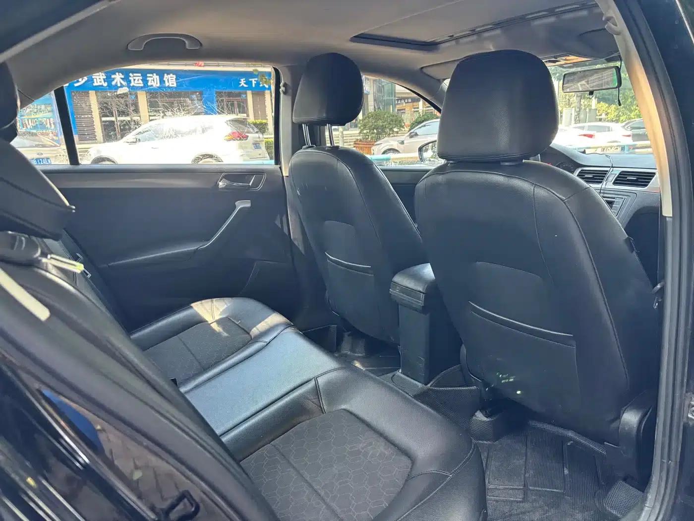 Santana 2015 1.6L Automatic Comfort Edition — миниатюра 7