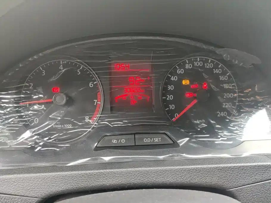 Santana 2013 1.6L Manual Comfort Edition — миниатюра 14