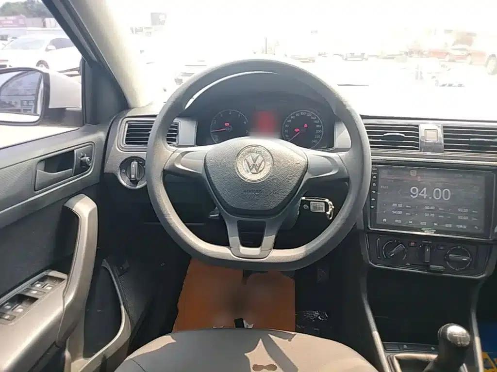 Santana 2021 1.5L Manual Fashion Edition — миниатюра 11