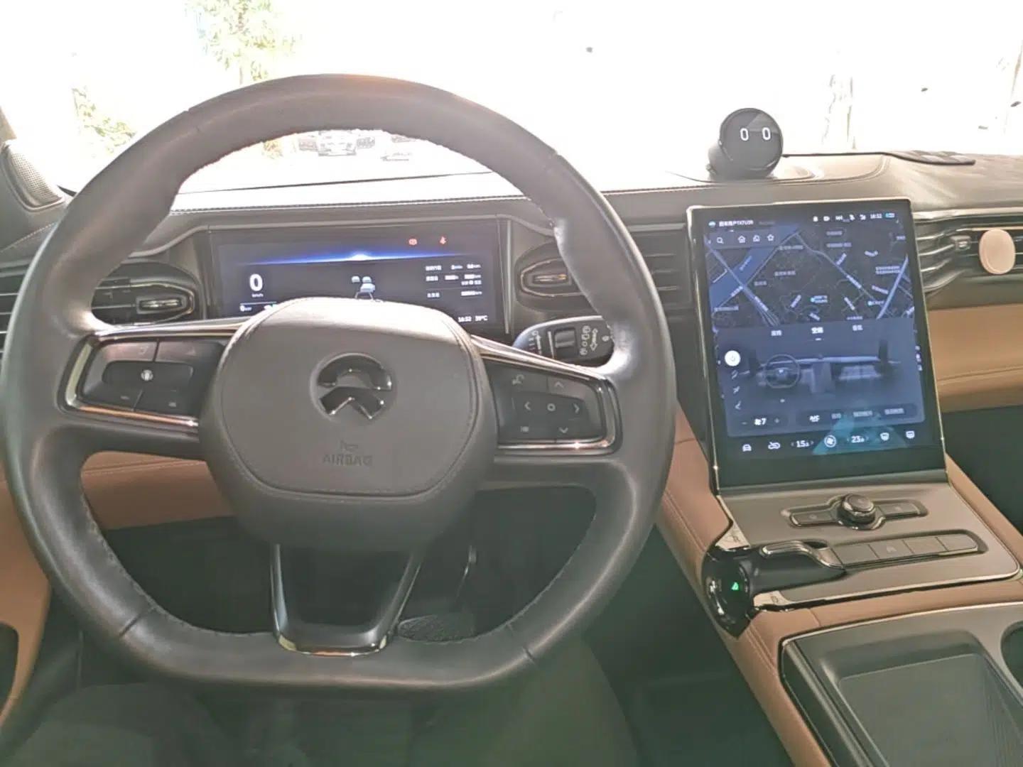 Nio ES6 2020 600 km Sport Edition — миниатюра 19