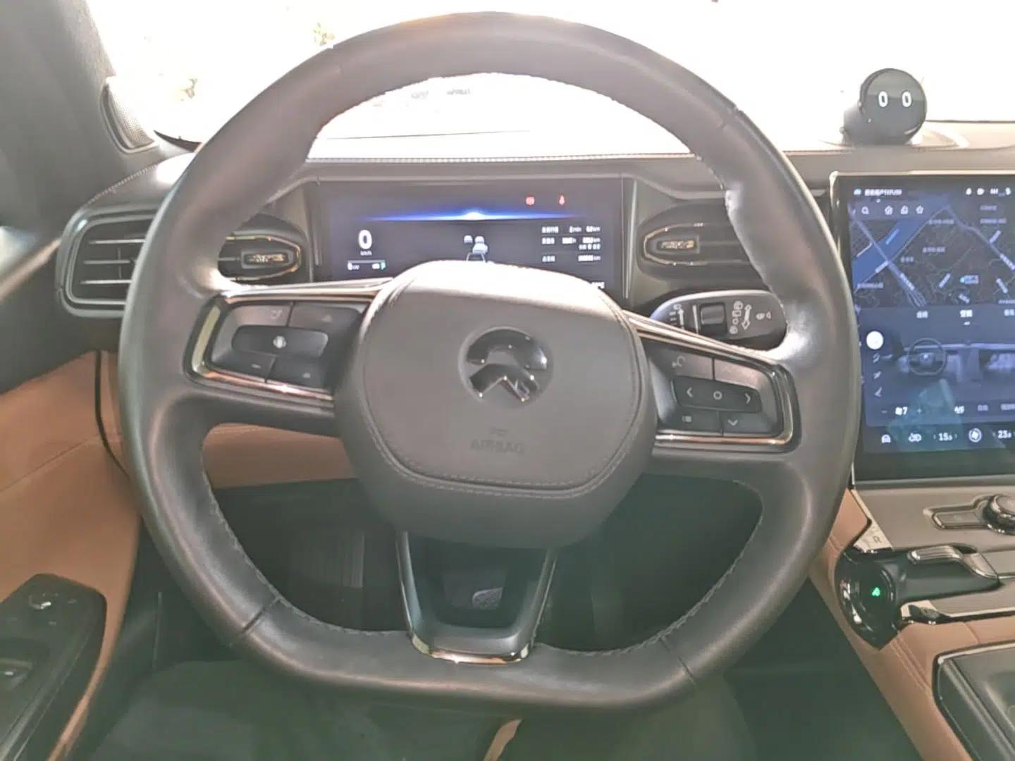 Nio ES6 2020 600 km Sport Edition — миниатюра 20