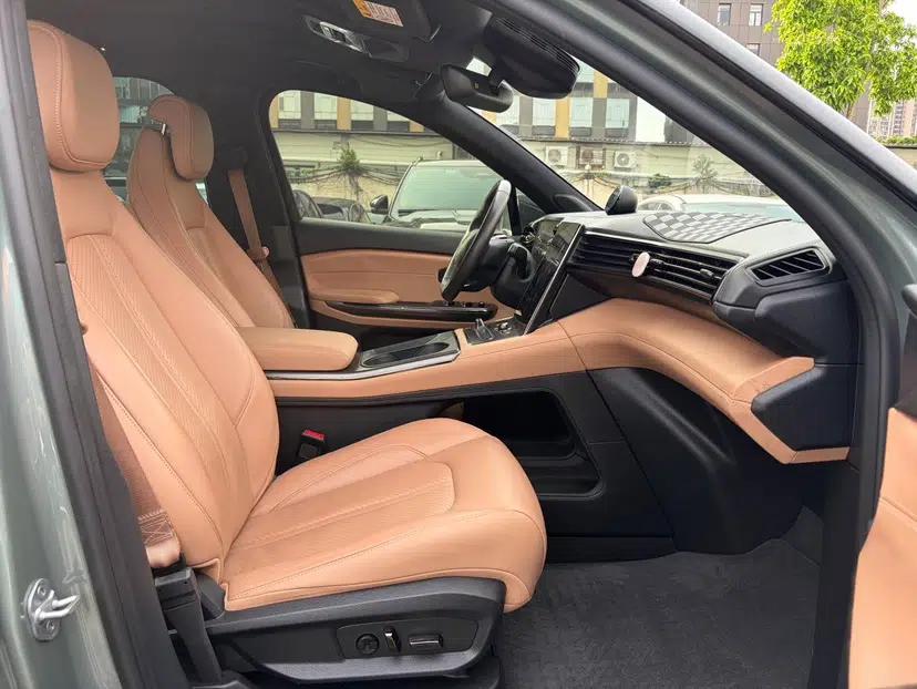 Nio ES6 2020 600 km Sport Edition — миниатюра 33