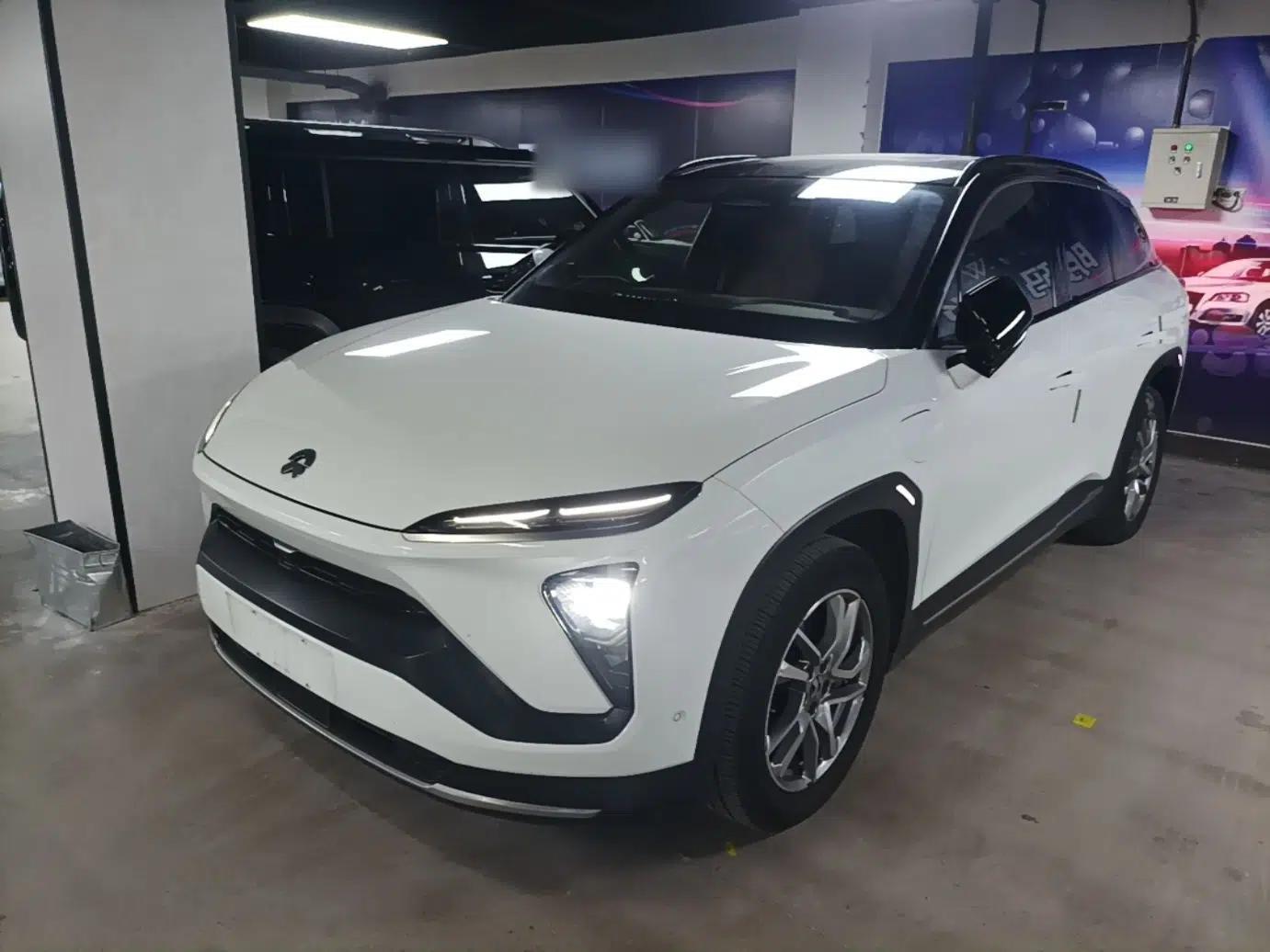Nio ES6 2020 420 km Sport Edition — миниатюра 1