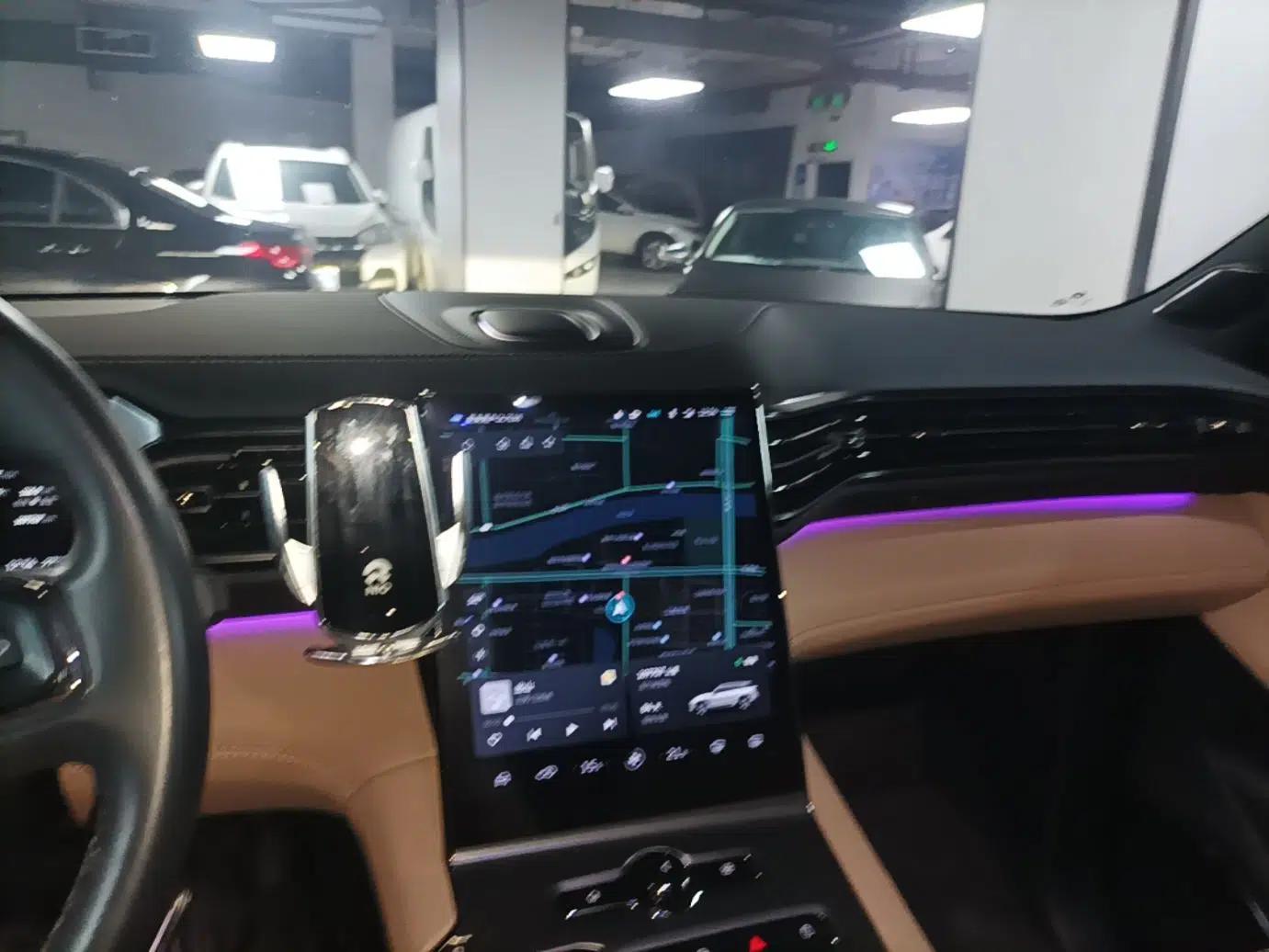 Nio ES6 2020 420 km Sport Edition — миниатюра 12