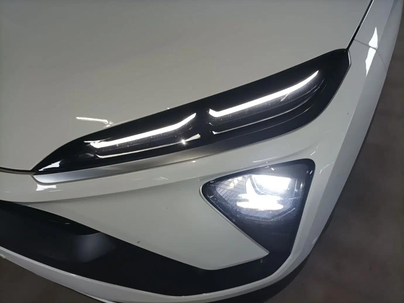Nio ES6 2020 420 km Sport Edition — миниатюра 8