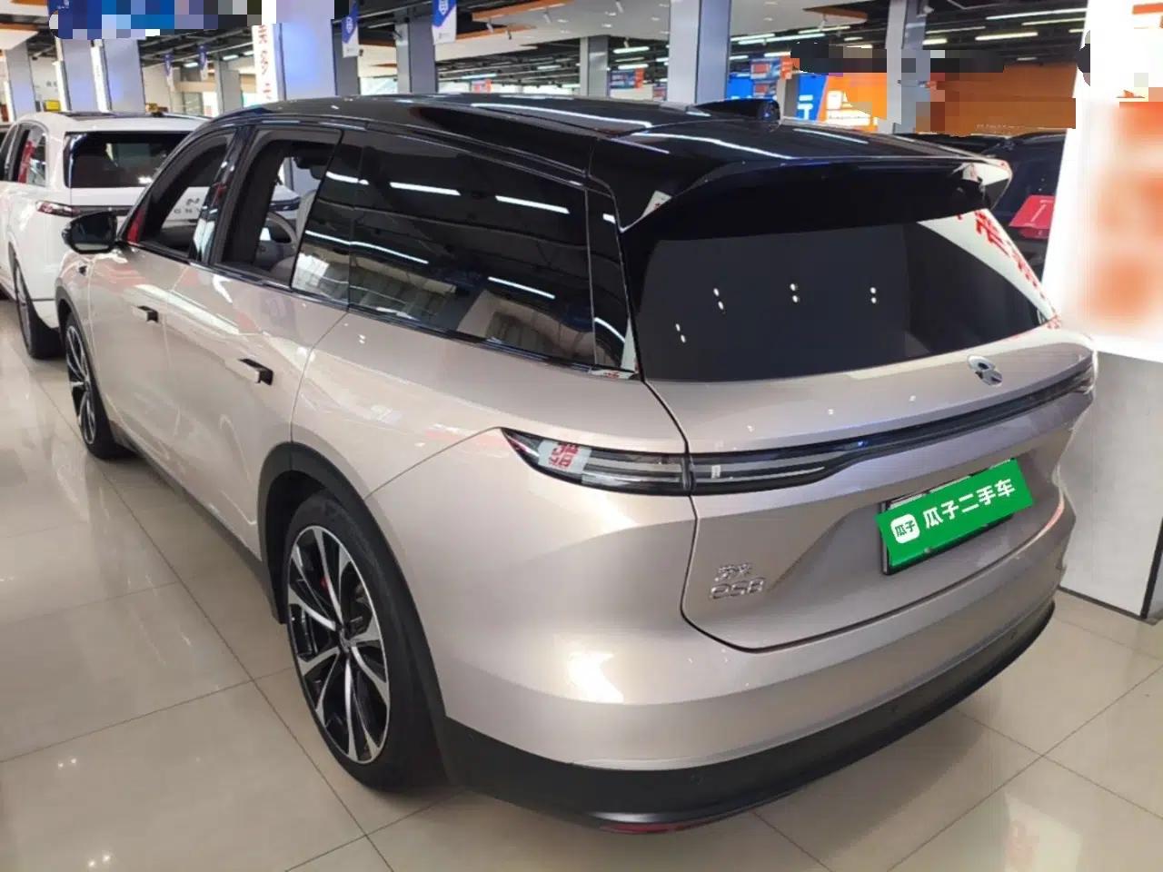 Nio ES8 2023 100kWh Signature Edition — миниатюра 4
