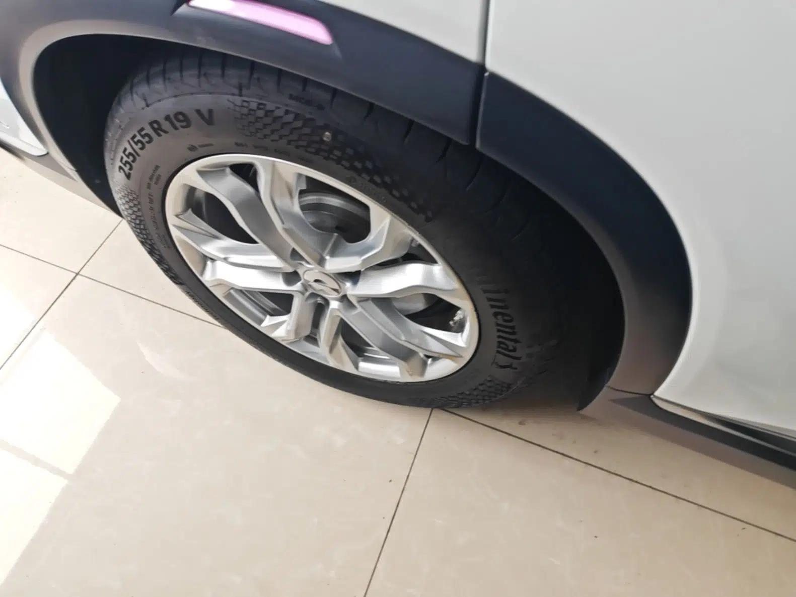 Nio ES8 2020 580 km Range Six-Seater Version — миниатюра 11