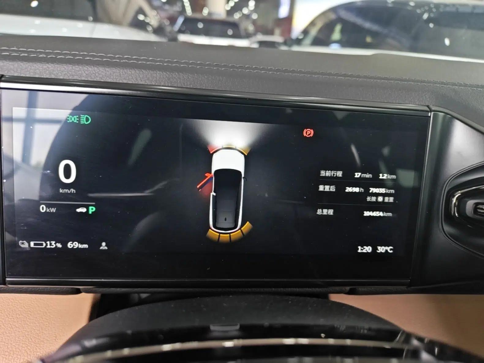 Nio ES8 2020 580 km Range Six-Seater Version — миниатюра 14