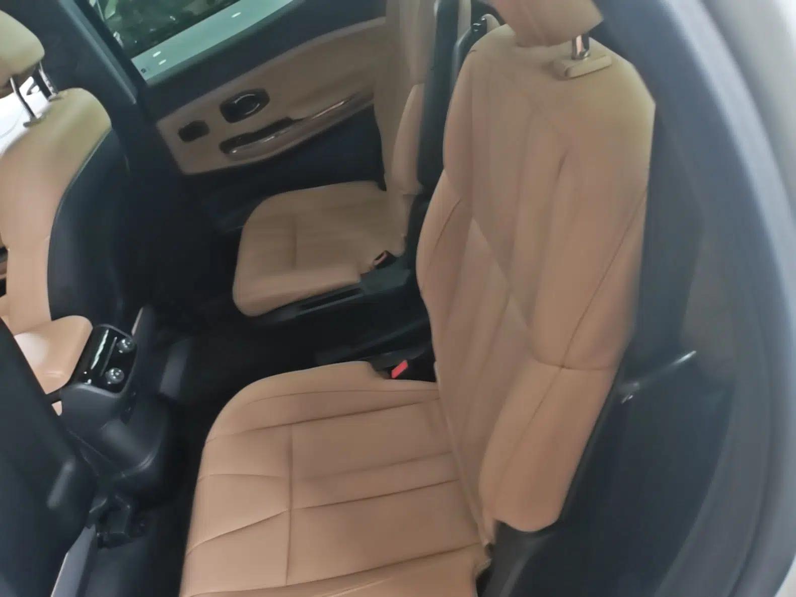 Nio ES8 2020 580 km Range Six-Seater Version — миниатюра 20
