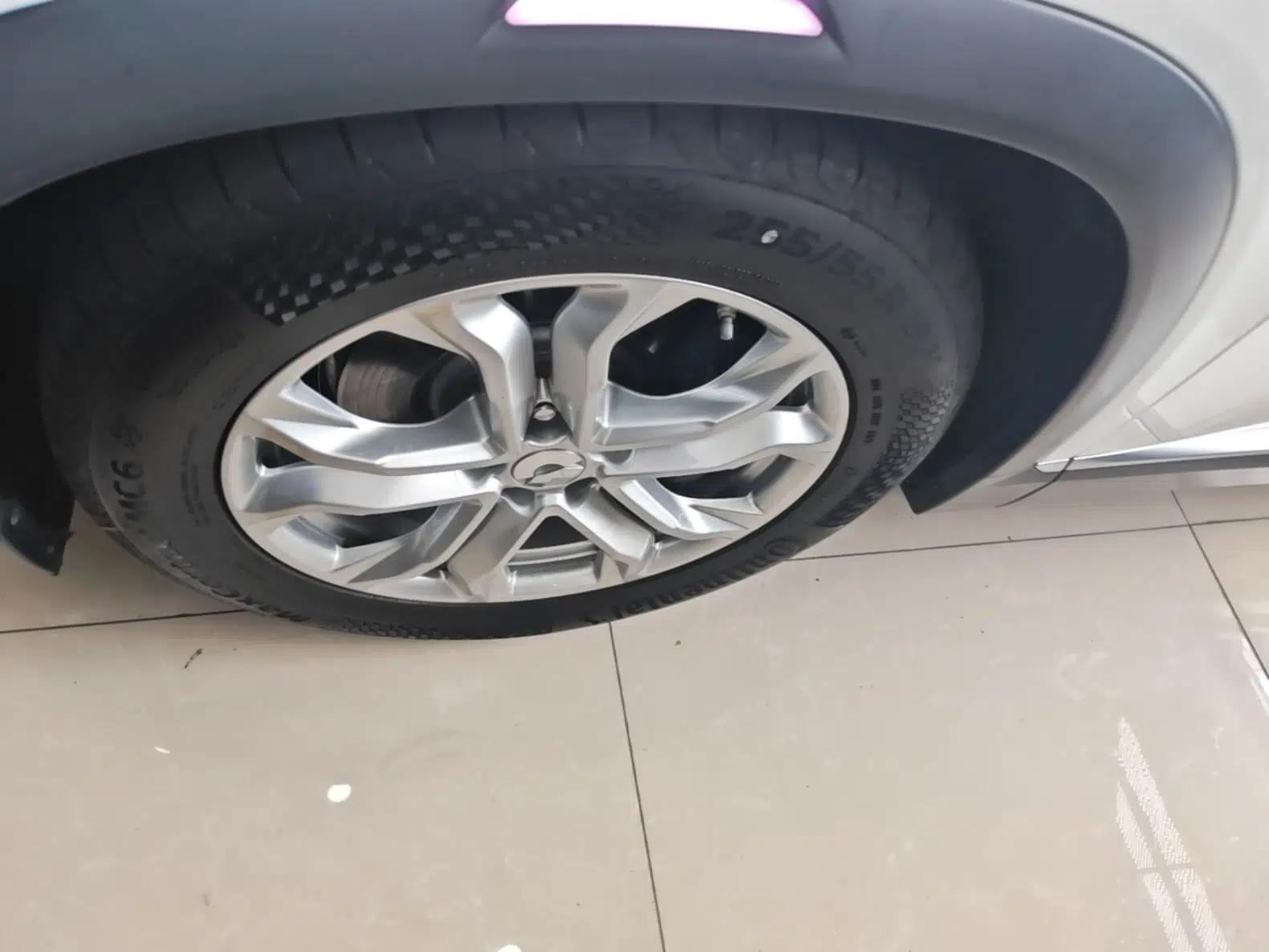 Nio ES8 2020 580 km Range Six-Seater Version — миниатюра 10
