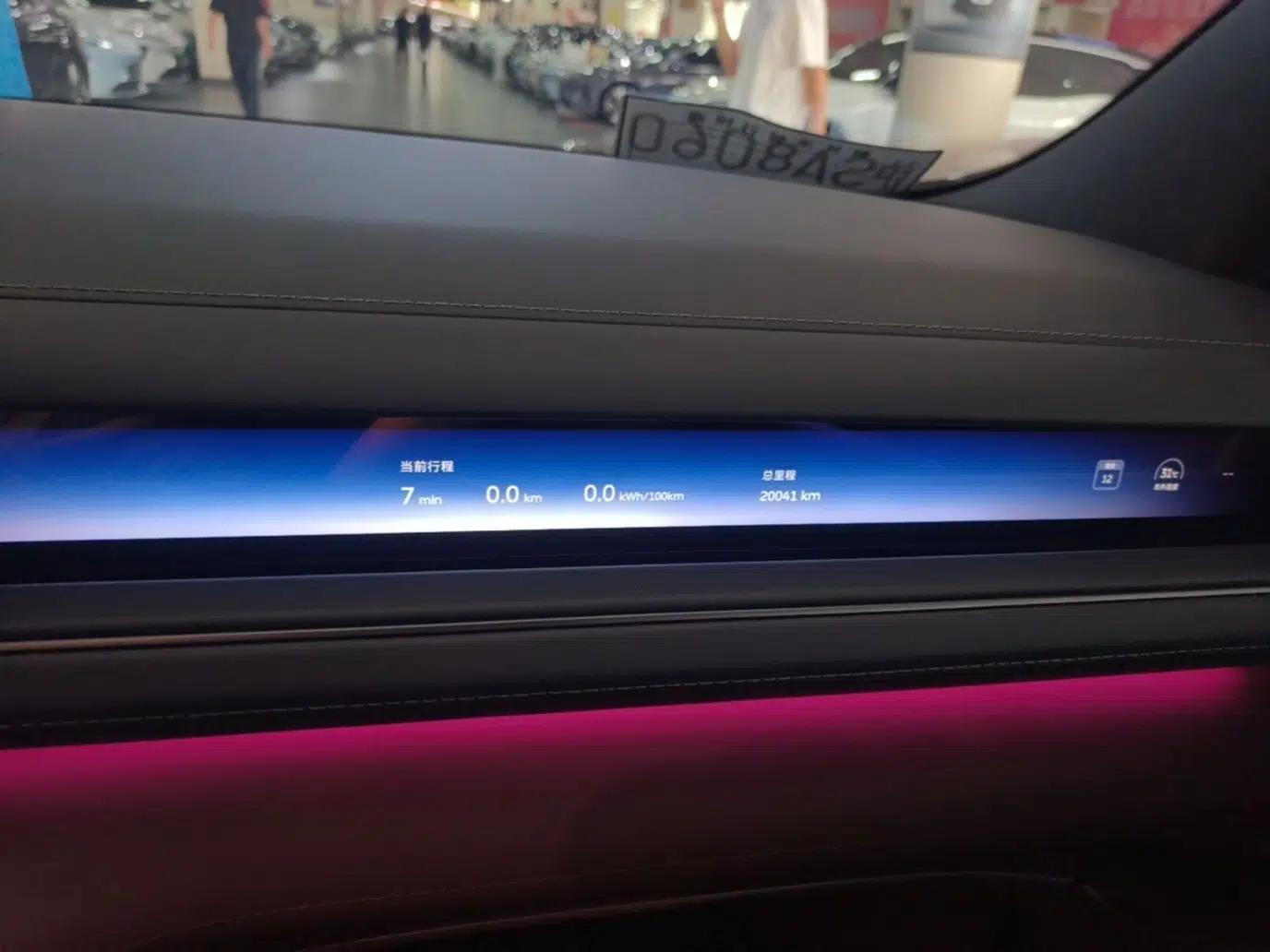 Nio ES8 2026 Model 6-seat Executive Luxury Edition — миниатюра 14