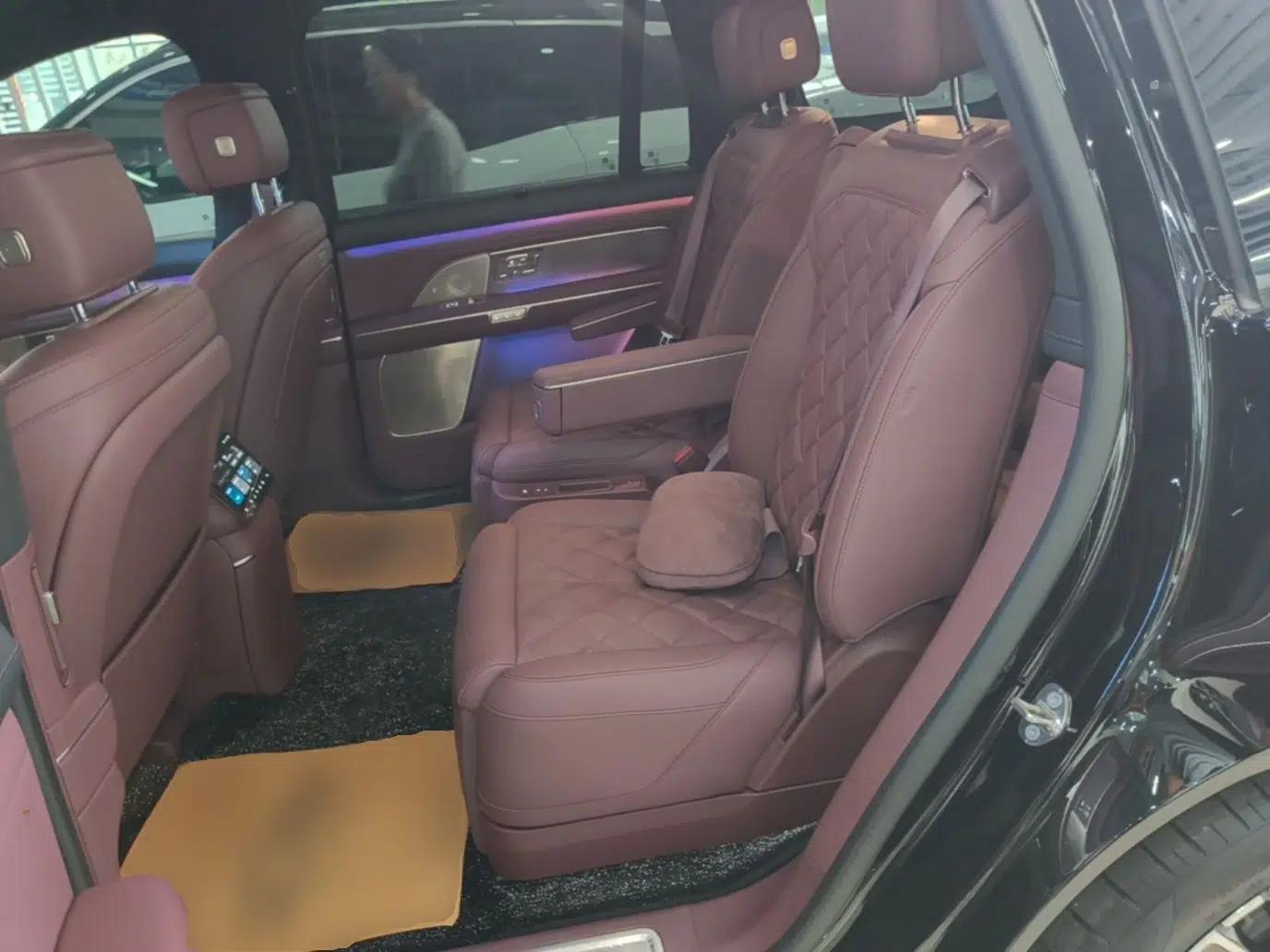 Nio ES8 2026 Model 6-seat Executive Luxury Edition — миниатюра 20