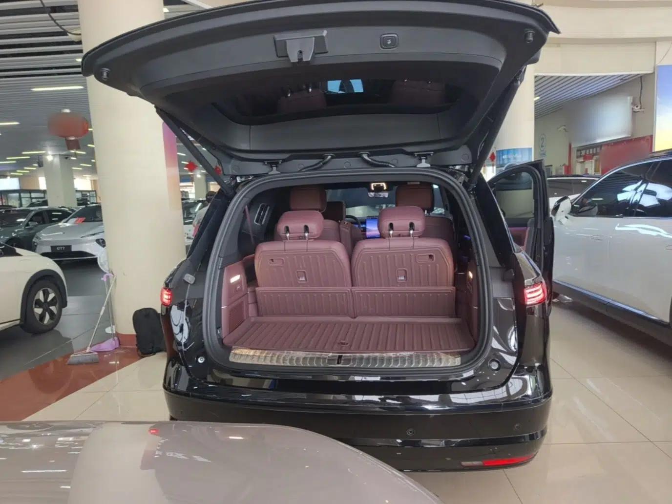 Nio ES8 2026 Model 6-seat Executive Luxury Edition — миниатюра 22