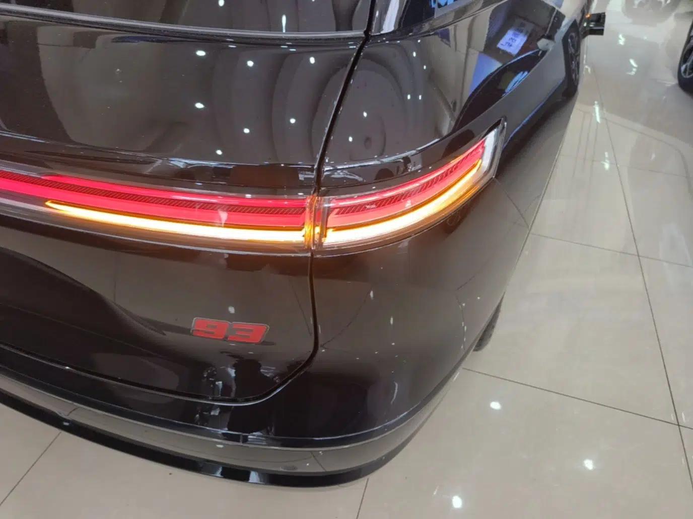 Nio ES8 2026 Model 6-seat Executive Luxury Edition — миниатюра 9