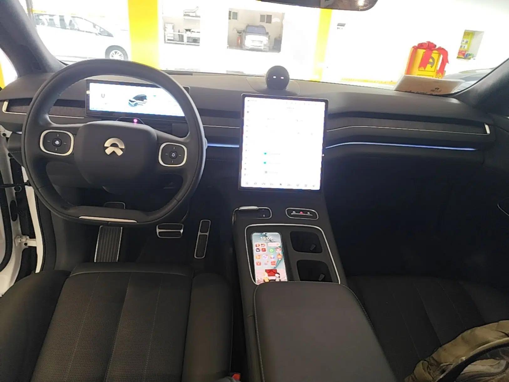 Nio ES8 2023 75 kWh Executive Edition — миниатюра 12