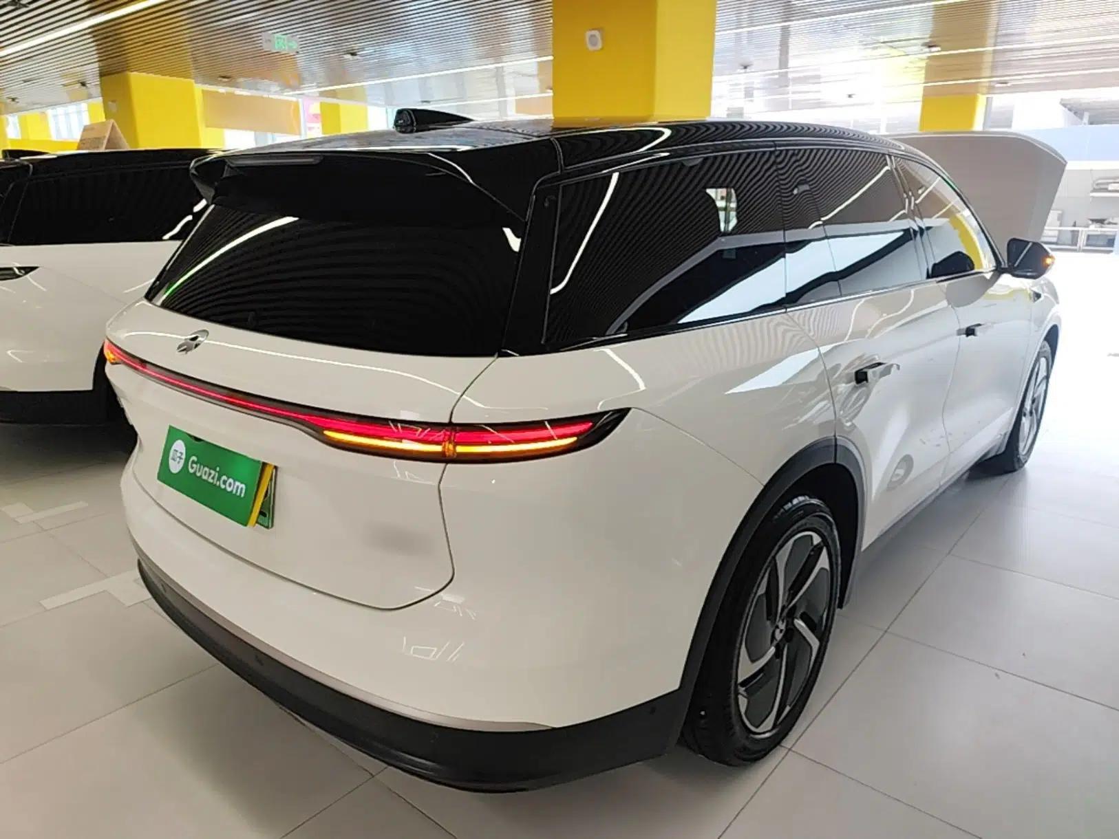 Nio ES8 2023 75 kWh Executive Edition — миниатюра 6