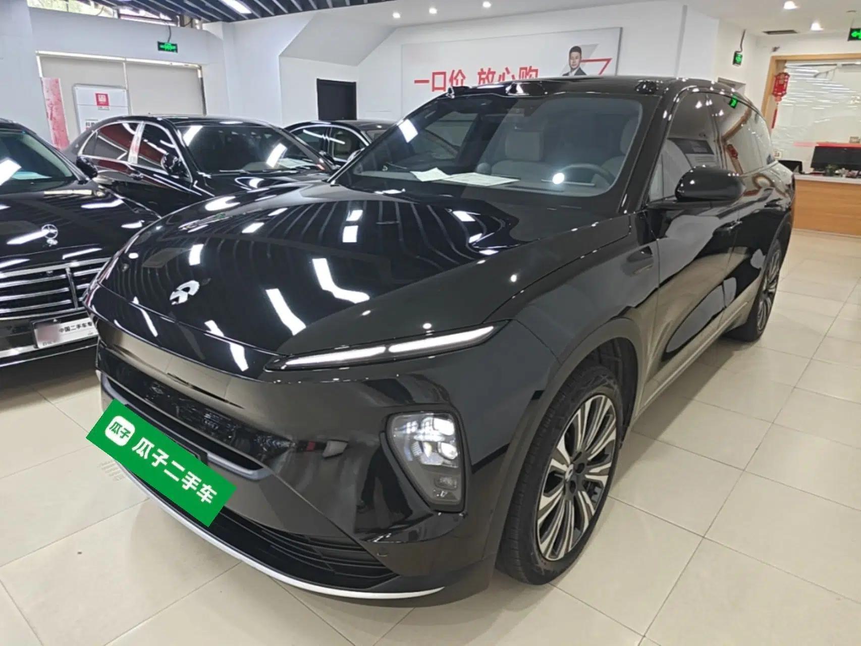 Nio ES8 2024 75 kWh Executive Edition — миниатюра 1