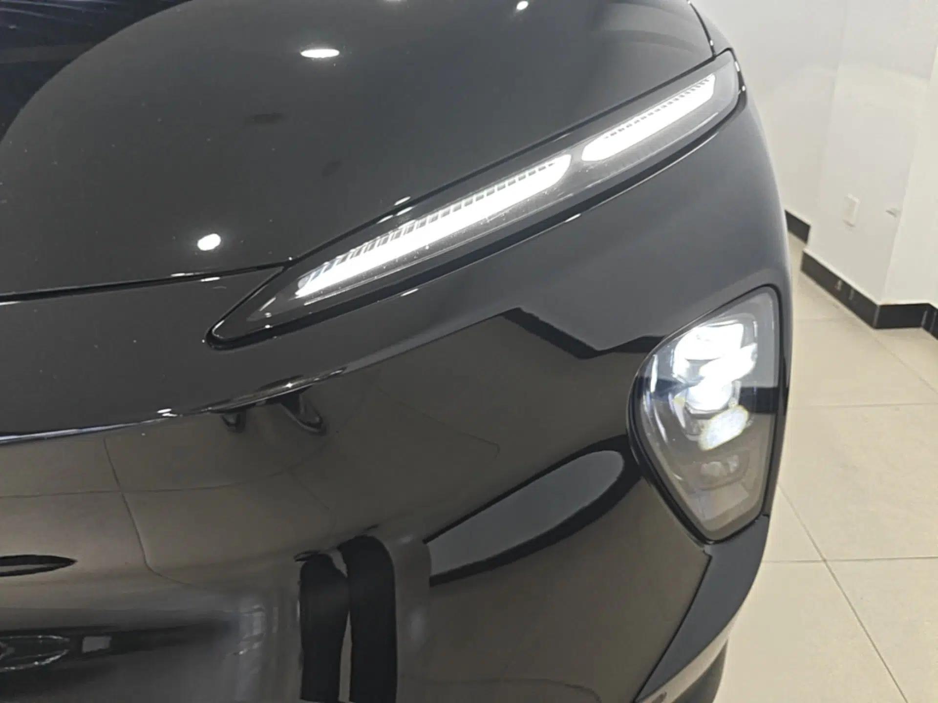 Nio ES8 2024 75 kWh Executive Edition — миниатюра 8