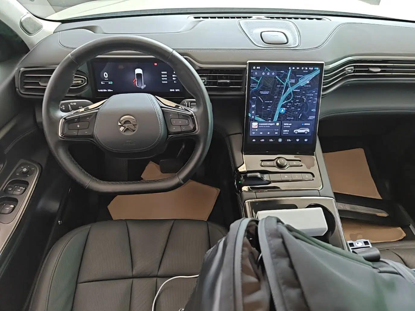 Nio ES8 2020 415 km Range 6-Seater Version — миниатюра 20