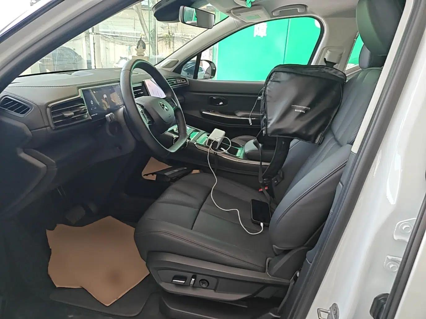 Nio ES8 2020 415 km Range 6-Seater Version — миниатюра 25