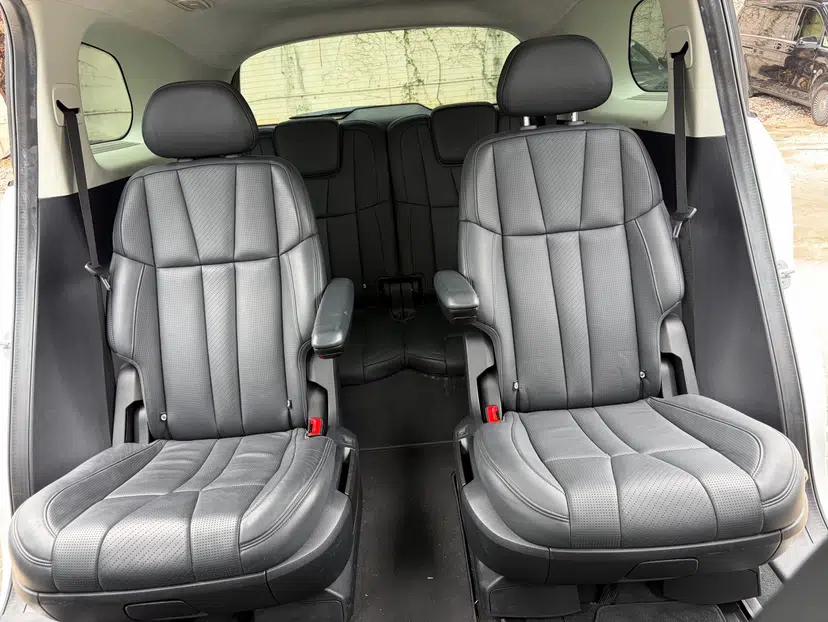 Nio ES8 2020 415 km Range 6-Seater Version — миниатюра 32