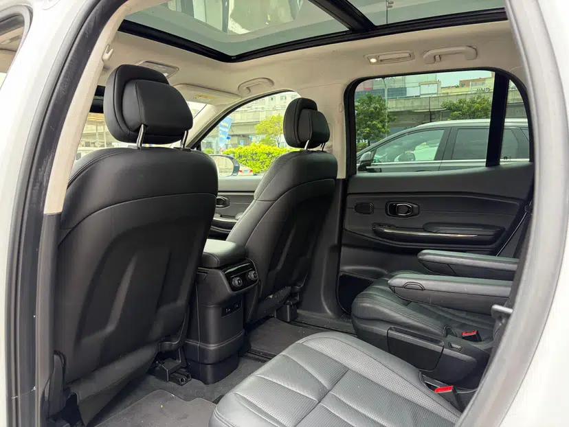Nio ES8 2020 415 km Range 6-Seater Version — миниатюра 33