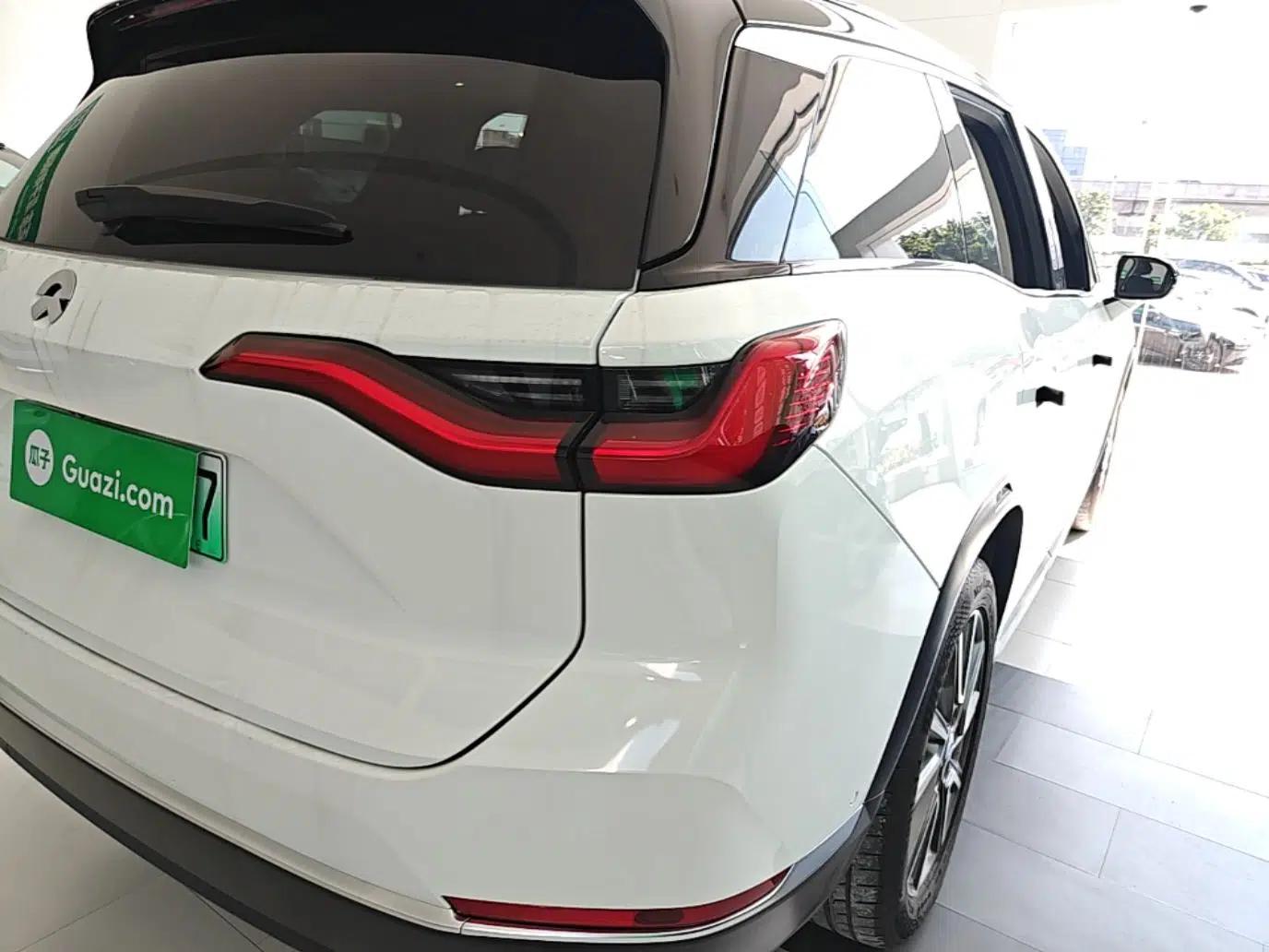 Nio ES8 2020 415 km Range 6-Seater Version — миниатюра 9
