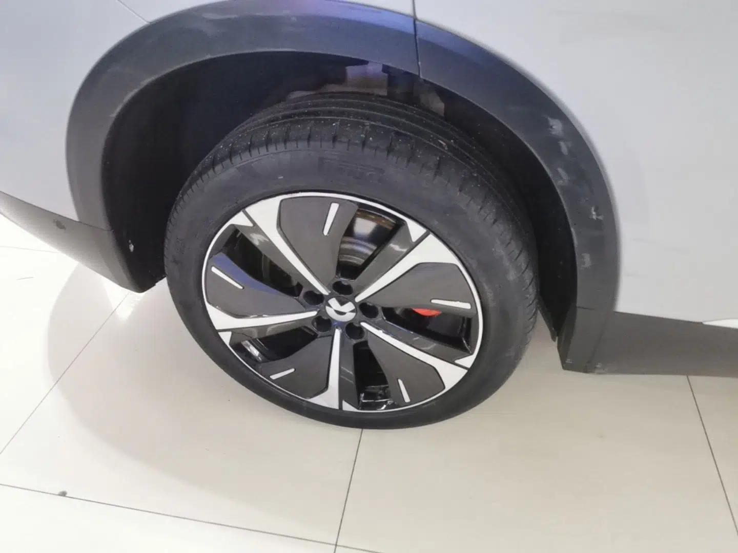 Nio ES8 2023 100kWh — миниатюра 11