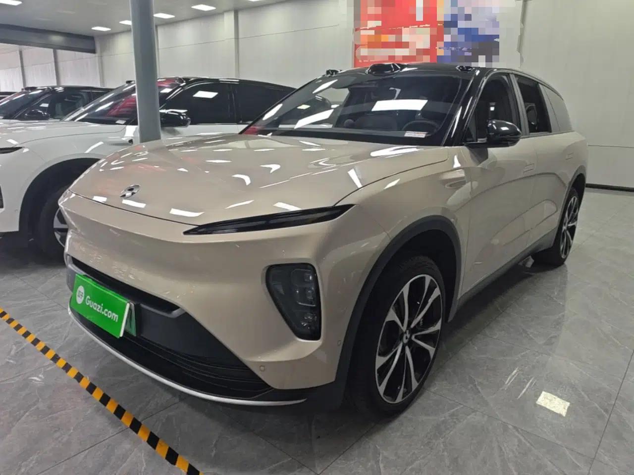 Nio ES8 2023 100kWh Signature Edition — миниатюра 1