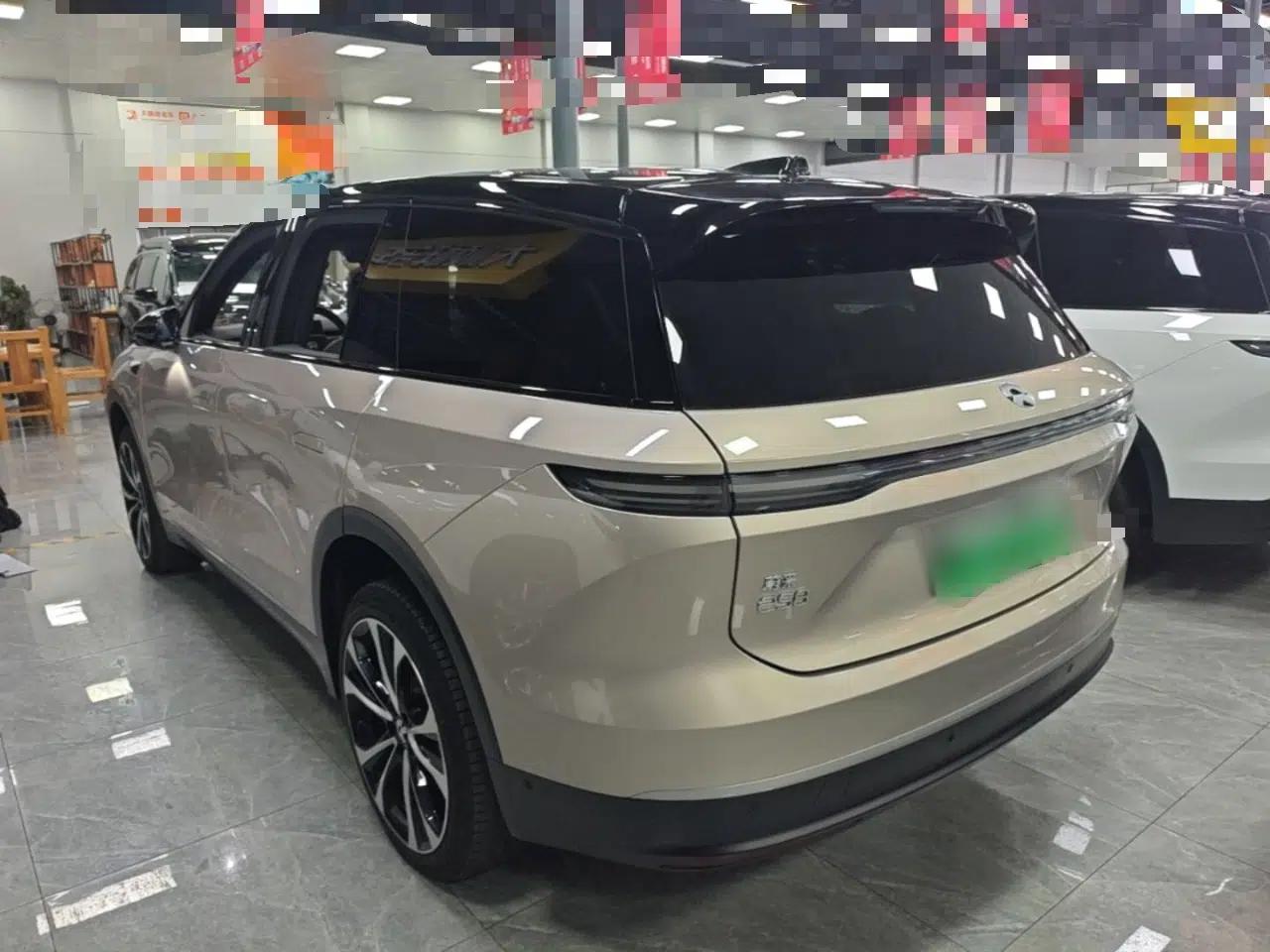Nio ES8 2023 100kWh Signature Edition — миниатюра 4