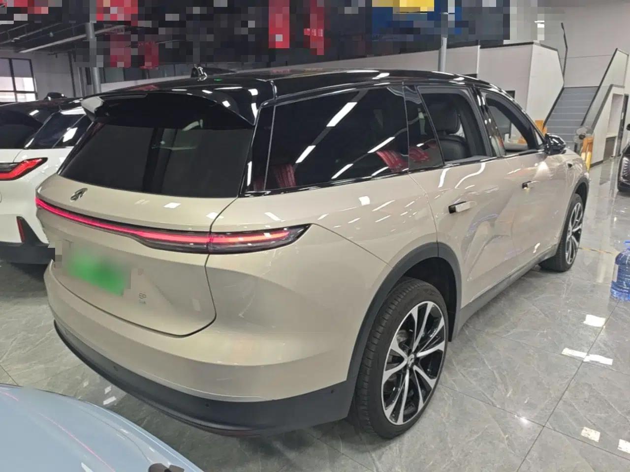Nio ES8 2023 100kWh Signature Edition — миниатюра 6