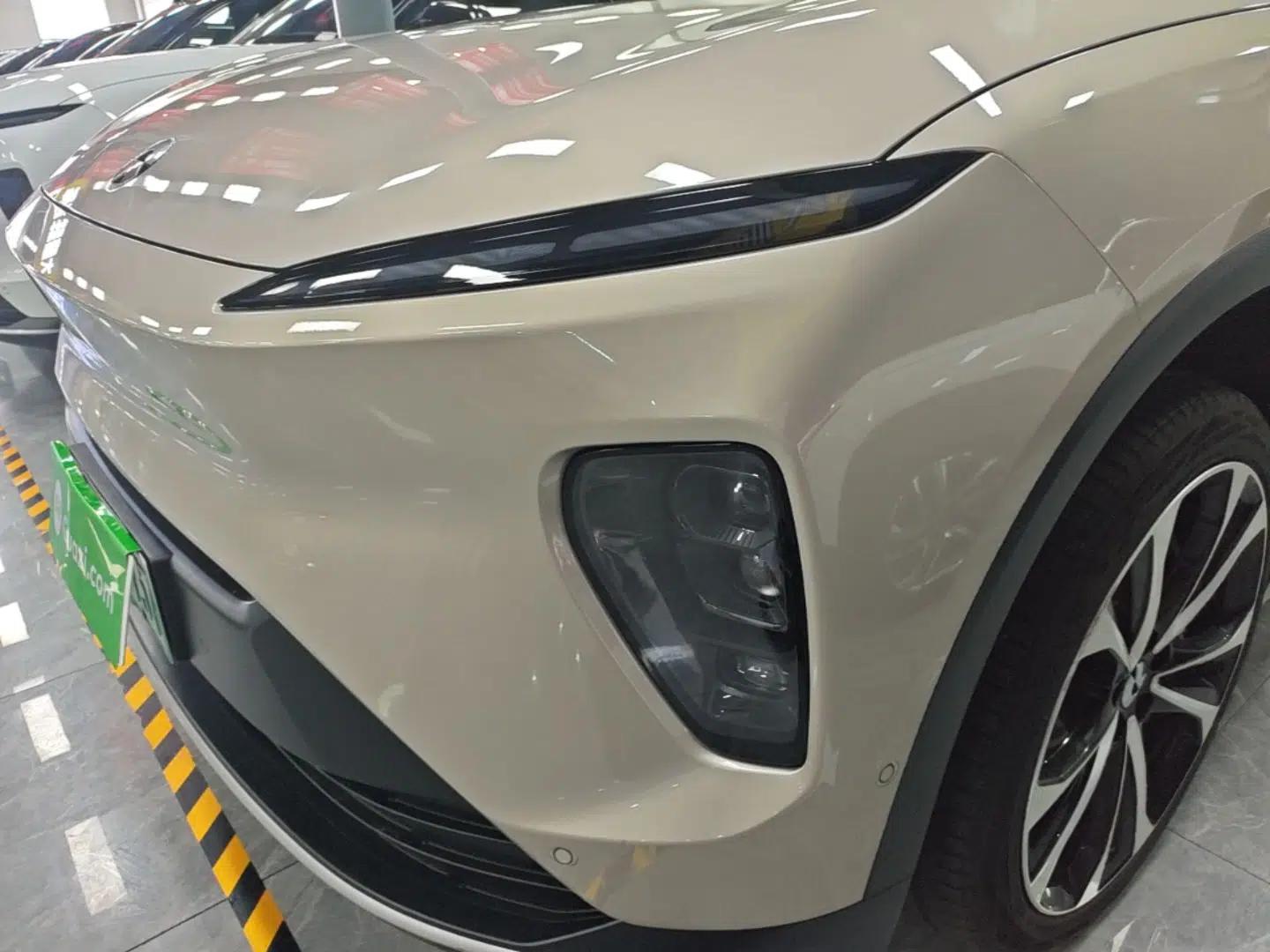Nio ES8 2023 100kWh Signature Edition — миниатюра 8