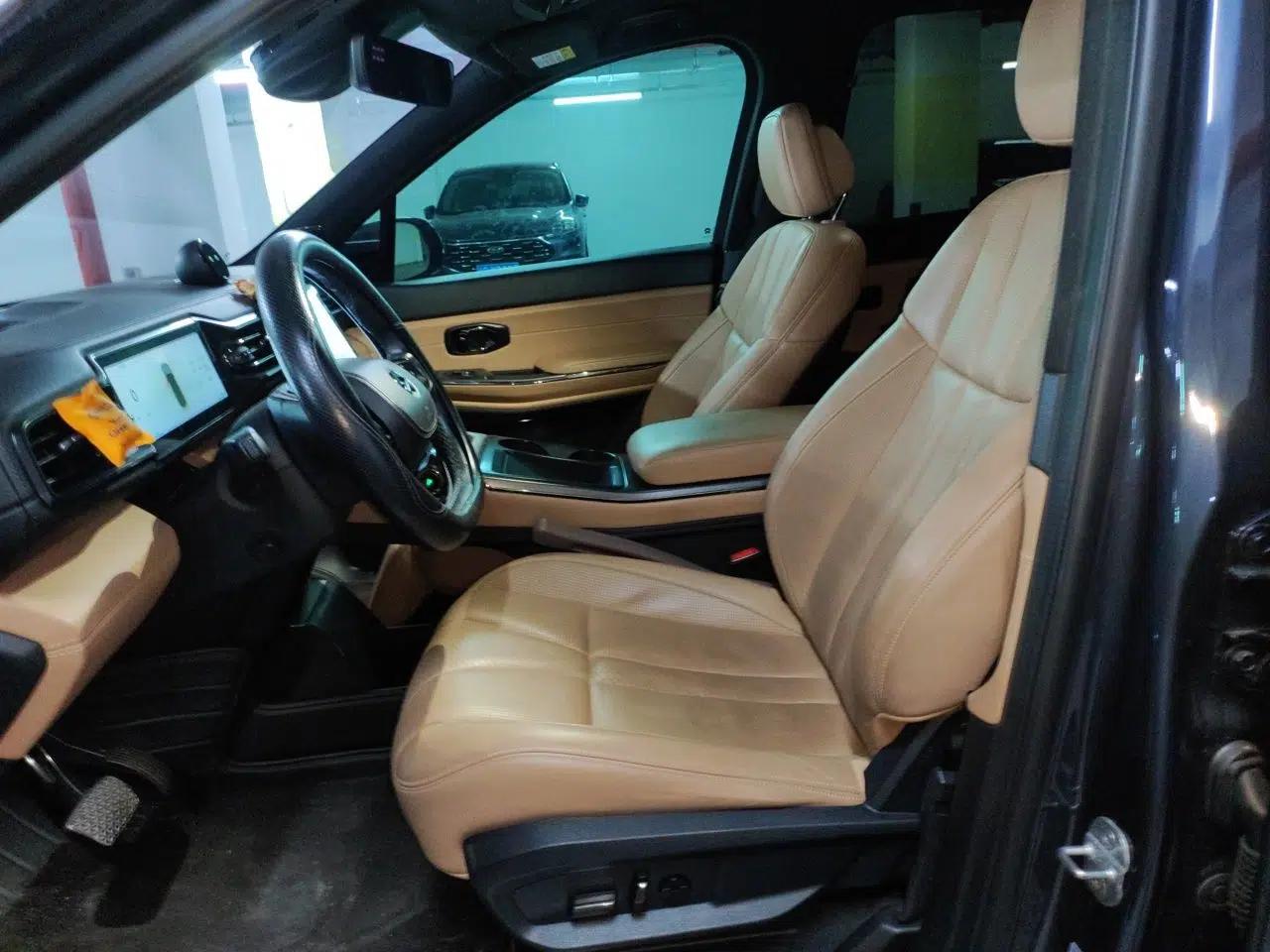 Nio ES8 2020 580 km Range Six-Seater Version — миниатюра 15