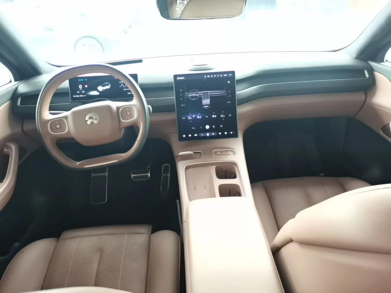 Nio ES8 2023 75 kWh — миниатюра 12