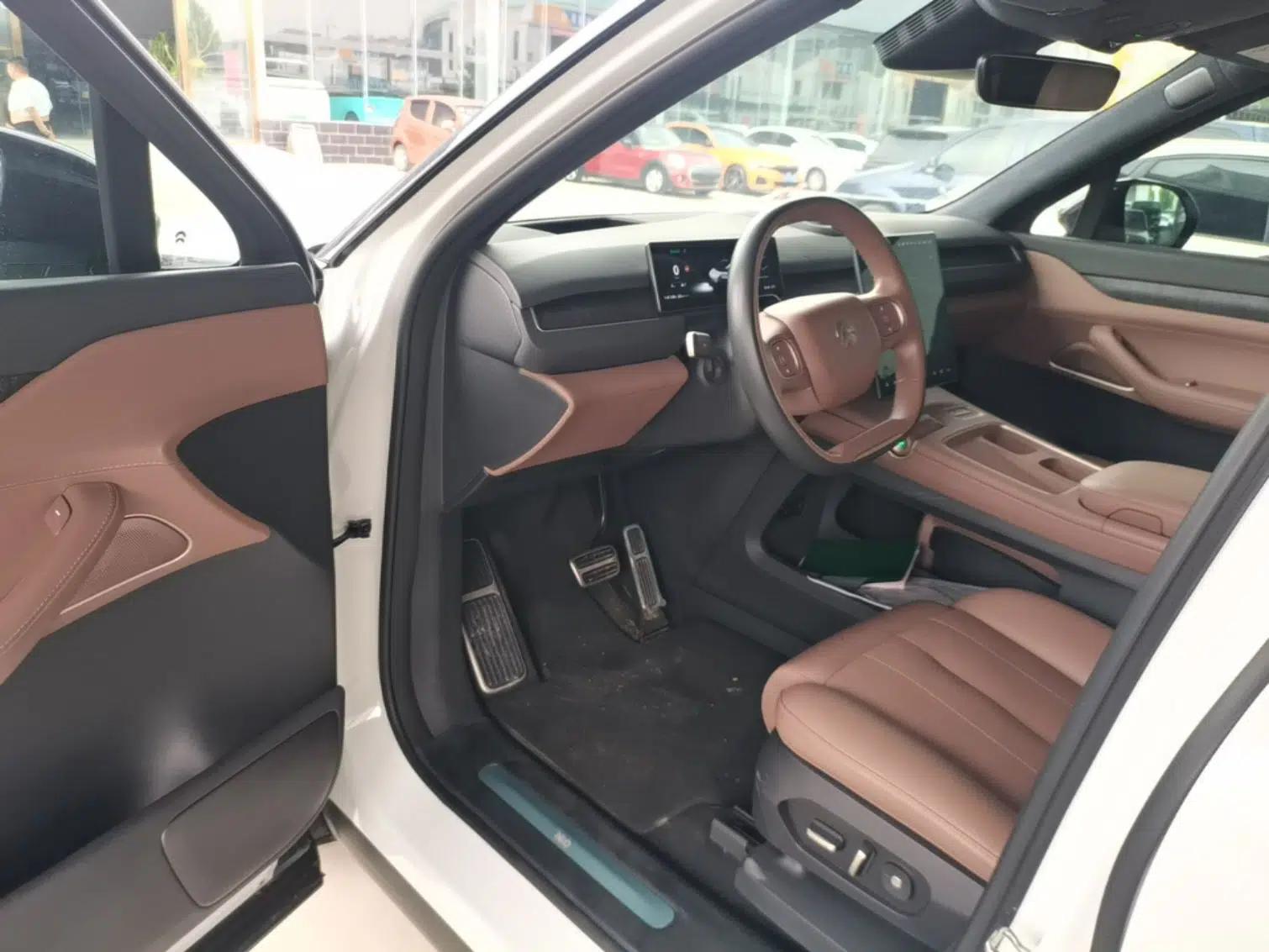 Nio ES8 2023 75 kWh — миниатюра 18
