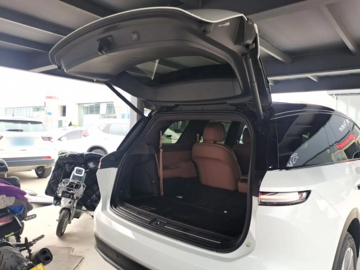 Nio ES8 2023 75 kWh — миниатюра 22