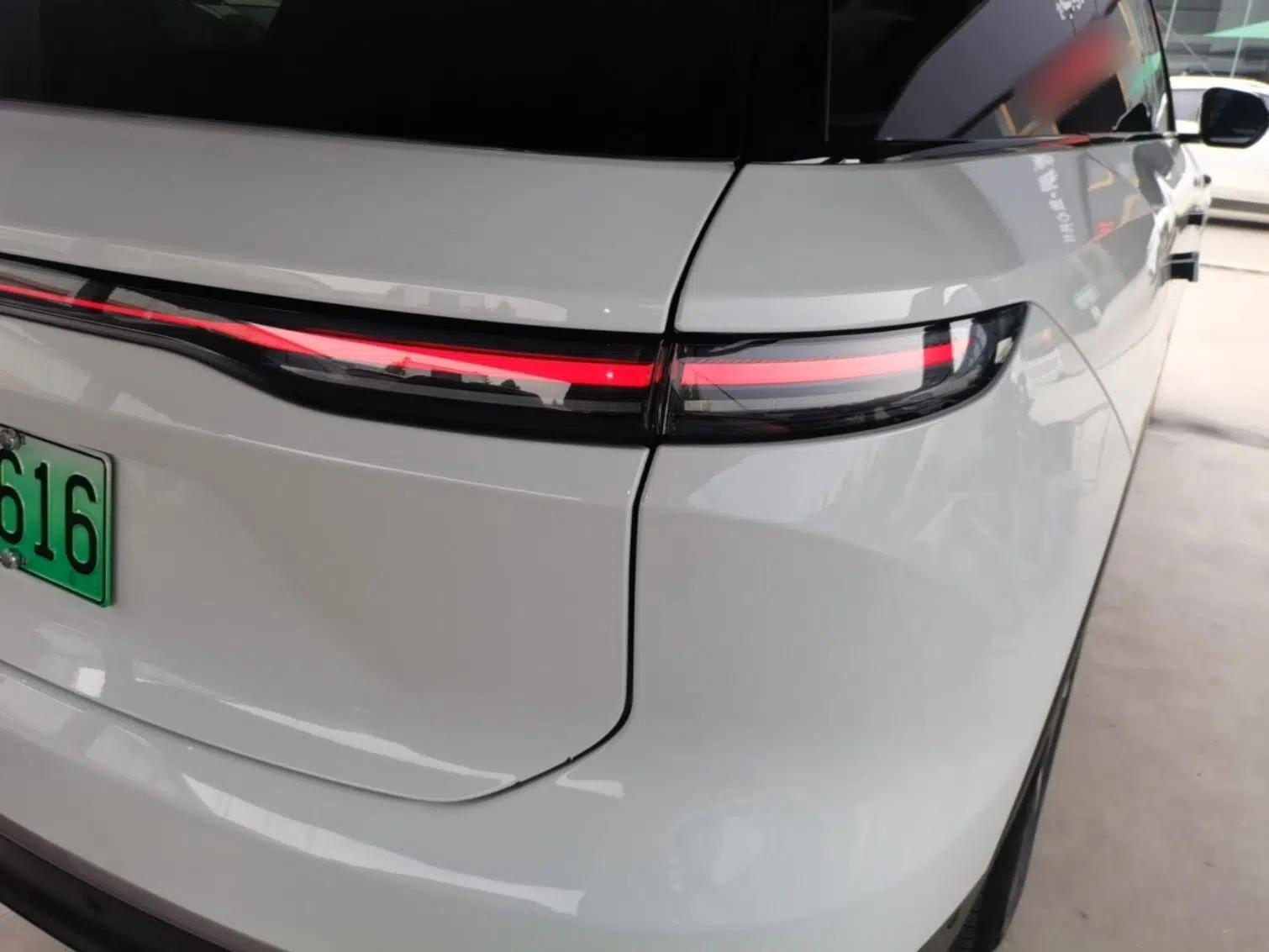 Nio ES8 2023 75 kWh — миниатюра 9