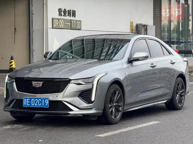 2023 Cadillac CT4 25T Luxury