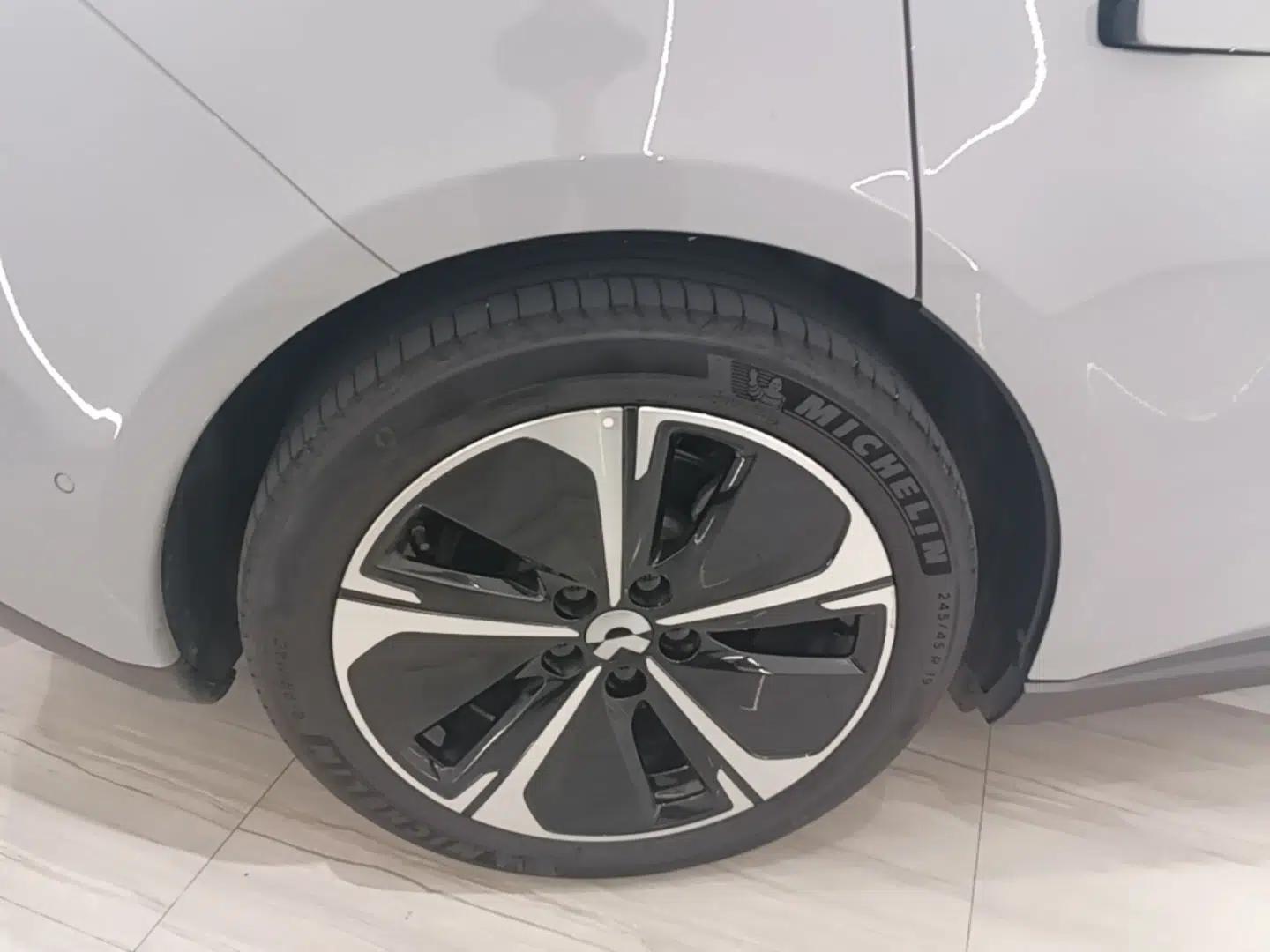 Nio ET5T 2024 75kWh Touring — миниатюра 16
