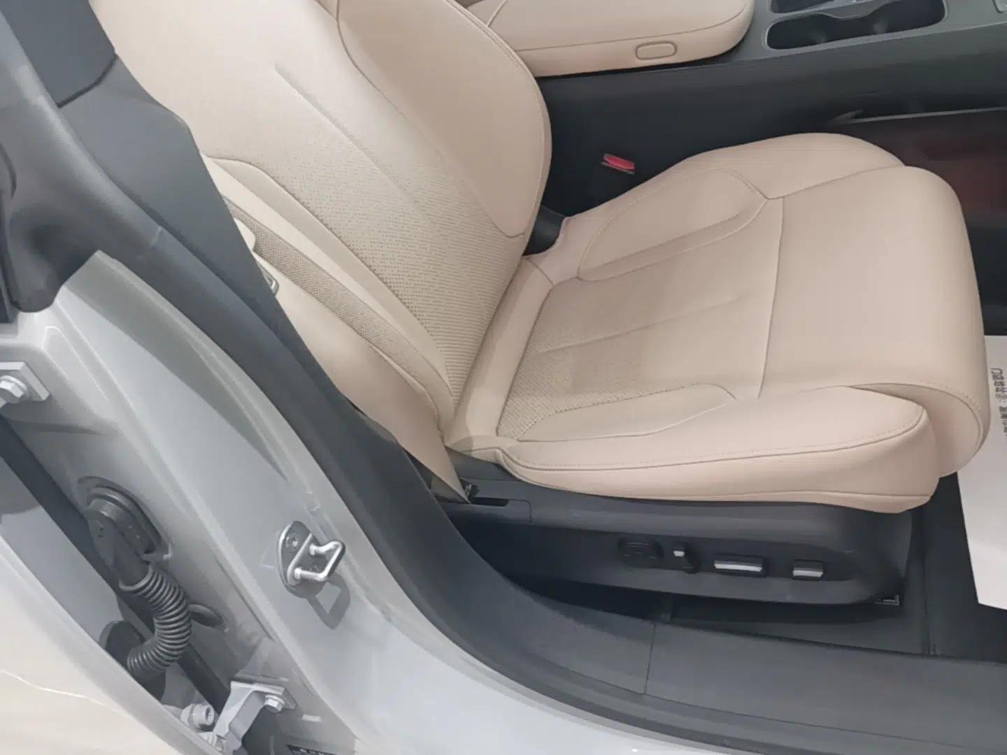 Nio ET5T 2024 75kWh Touring — миниатюра 24