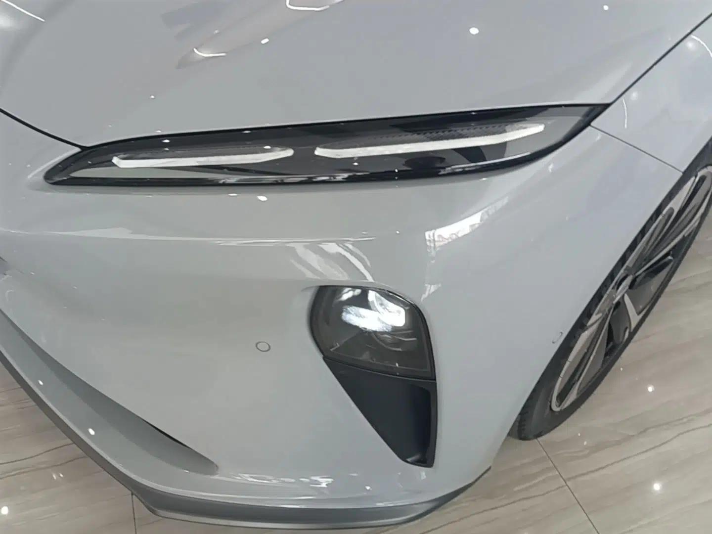 Nio ET5T 2024 75kWh Touring — миниатюра 8