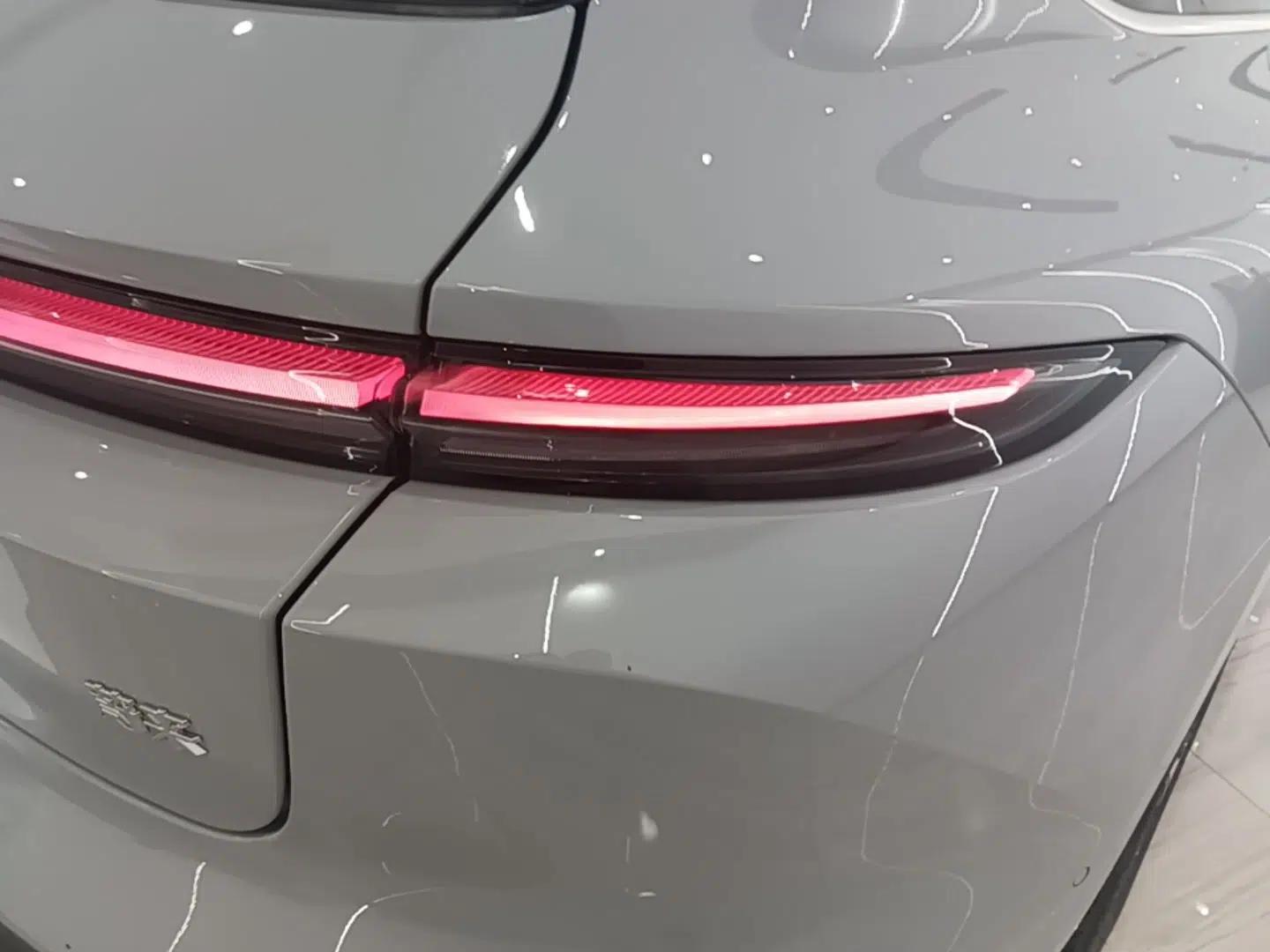 Nio ET5T 2024 75kWh Touring — миниатюра 9